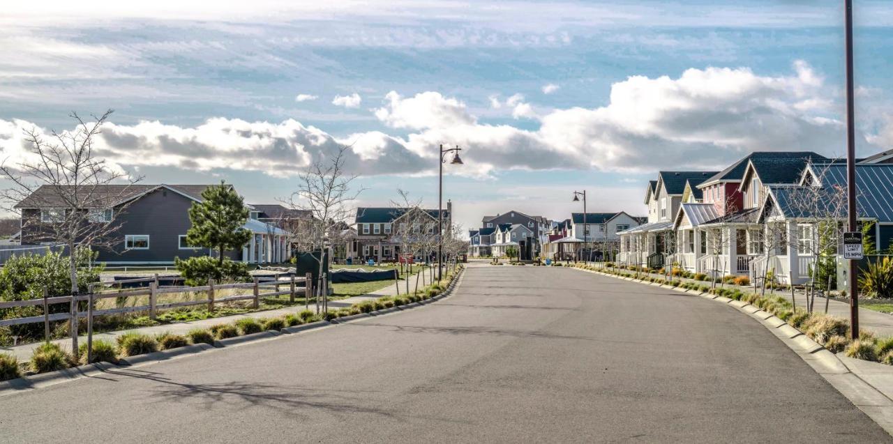 Sasquatch Shore House โอเชียนชอร์ส ภายนอก รูปภาพ